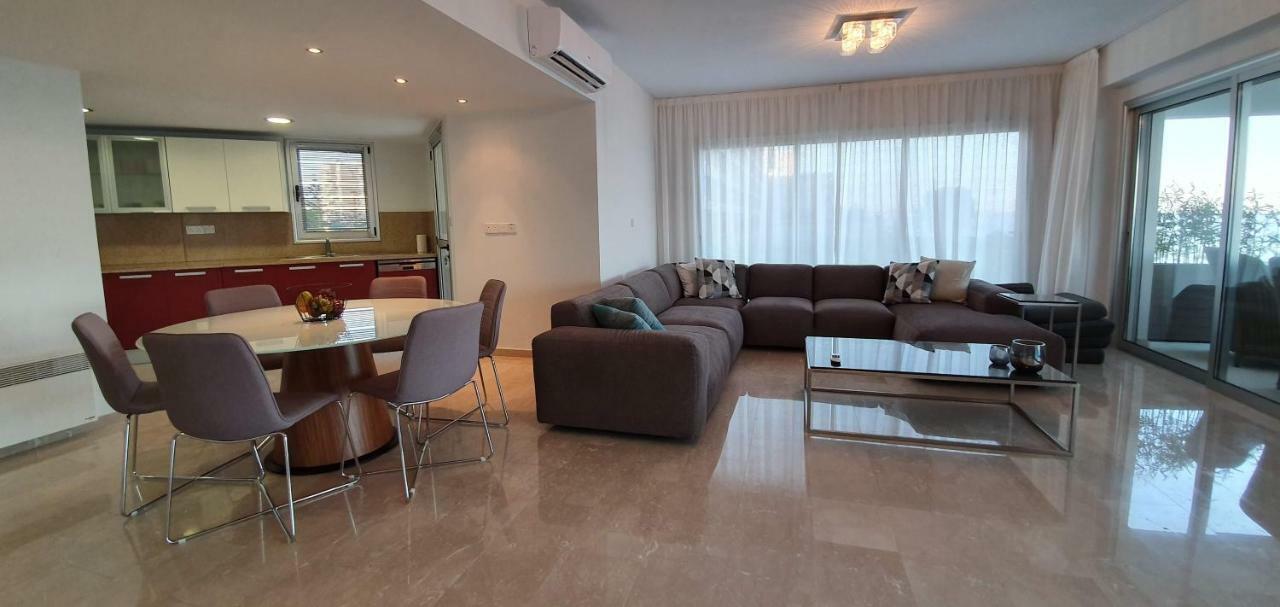 Pegasus Beach Front Apartment Limassol Exterior photo